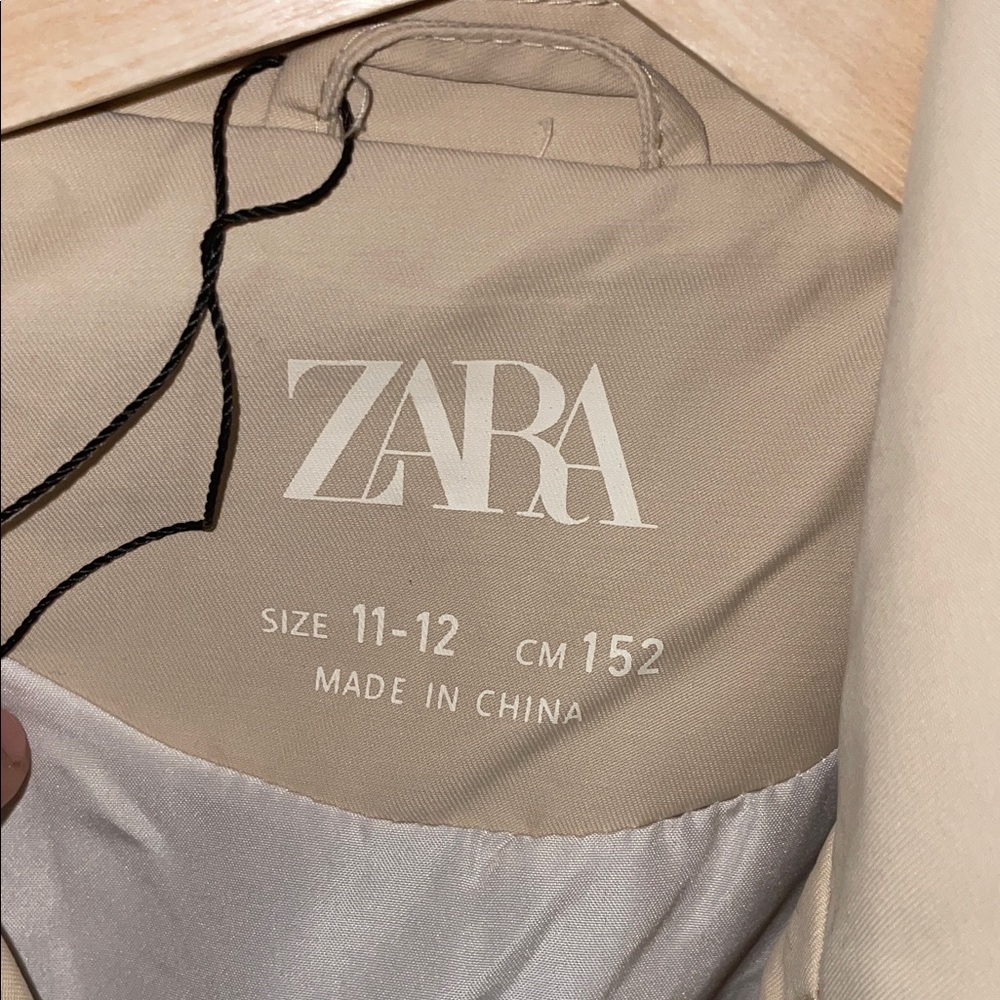 Zara Women's Tan Double-Breasted Trench Coat - Picture 6 of 10